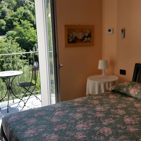 Bed and Breakfast I Tecci Quiliano Zimmer foto